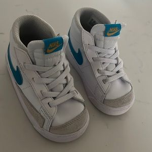 Nike toddler shoe